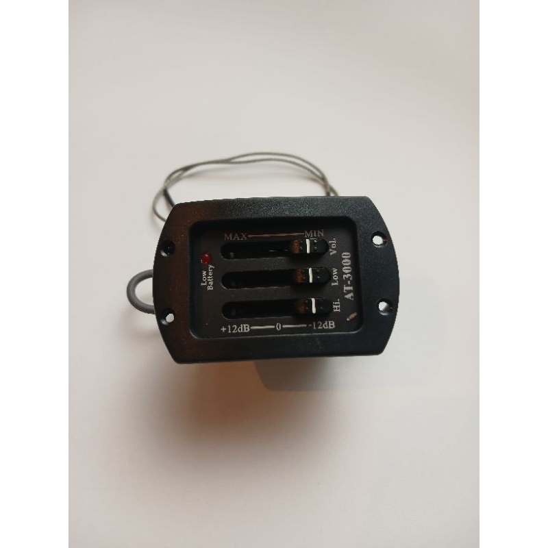 Preamp Gitar Akustik Bass Treble Control