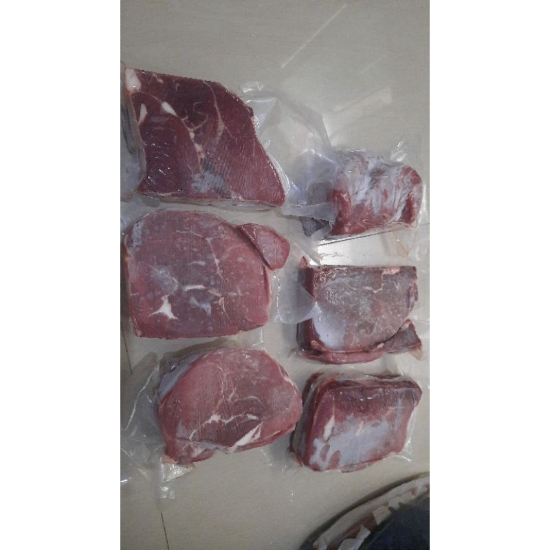 

Daging sapi Frozen 1kg 100%Halal