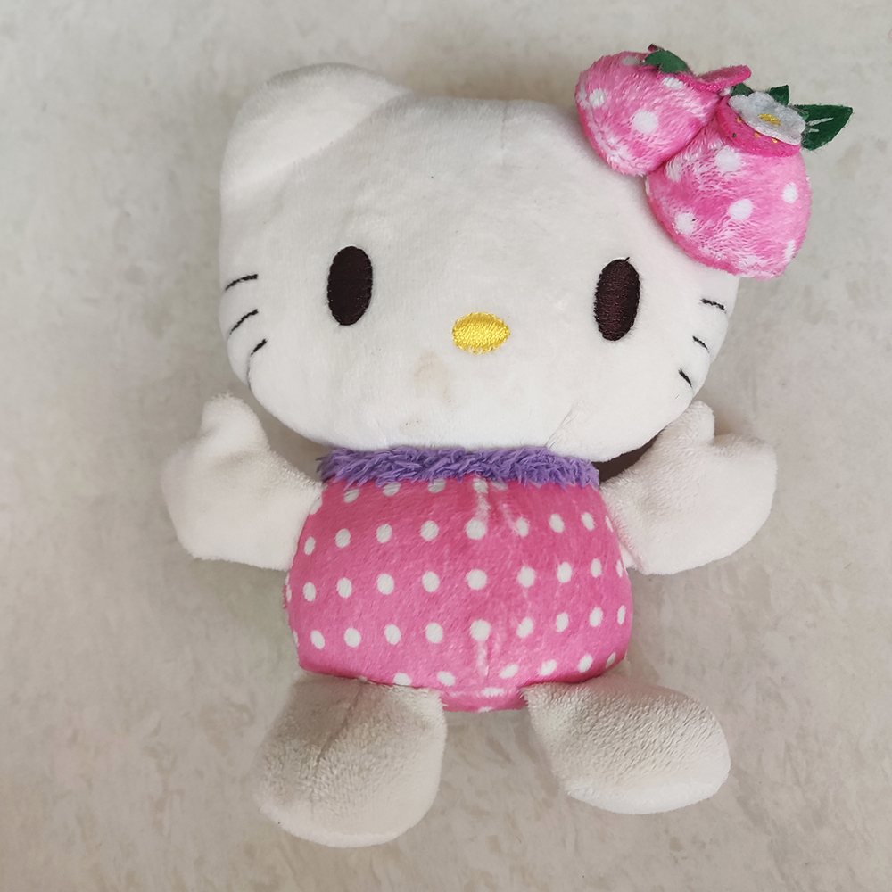 PRELOVED MAINAN ANAK BONEKA HELLO KITTY PINK STRAWBERRY