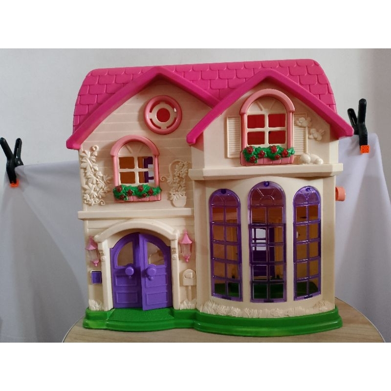 Diorama Mainan Rumahan Besar