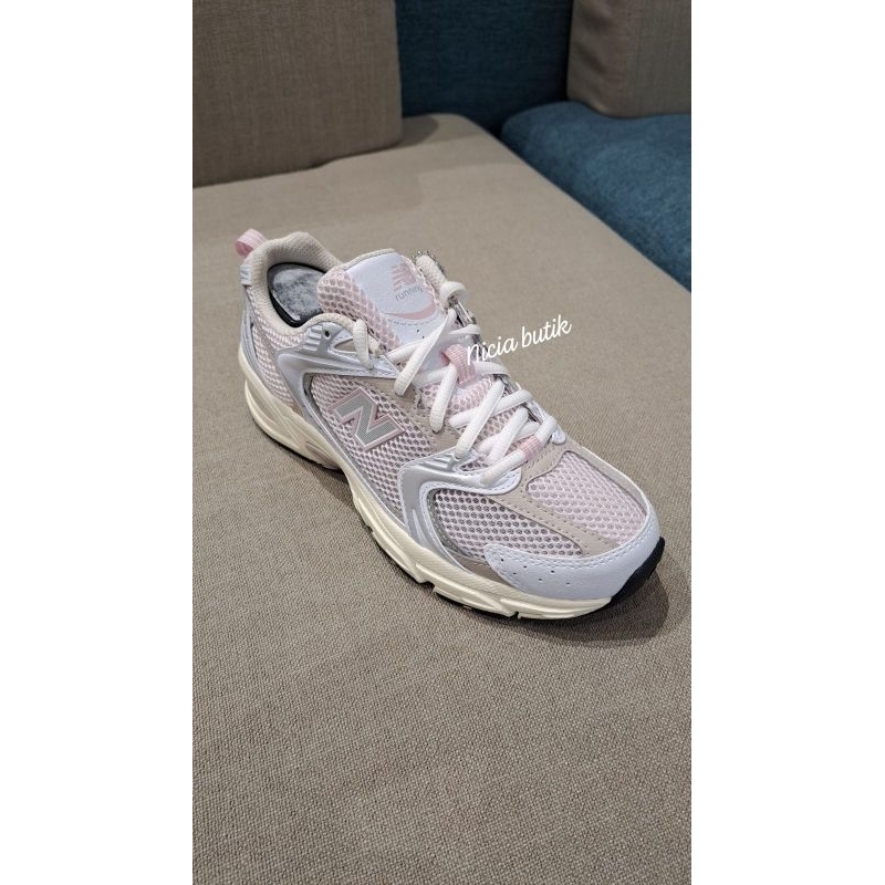 sepatu nb 530 lilac