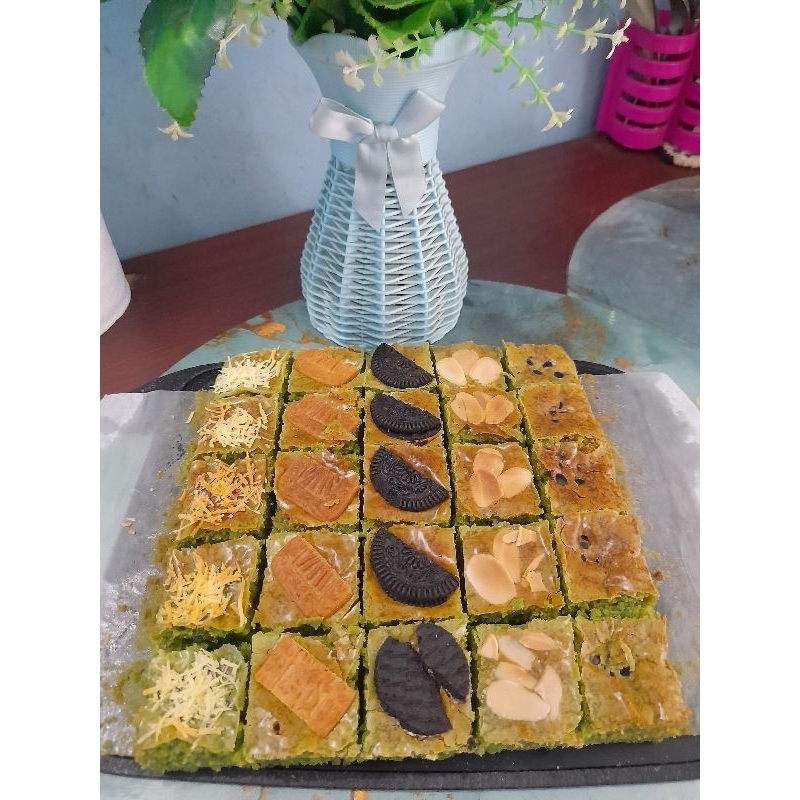 

fudgy brownies matcha