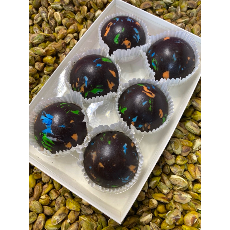 

Coklat Dubai Pistachio Kunafa asli