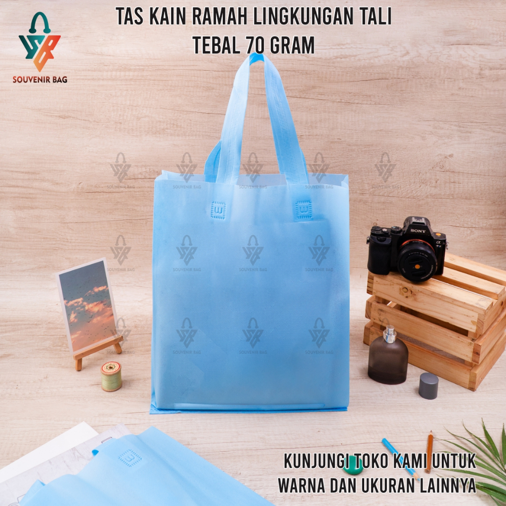 Tas Kain Spunbond Tebal 70 Gsm Biru Muda Polos uk. 30x40 cm Tali Jinjing Tote Bag Goodie Bag