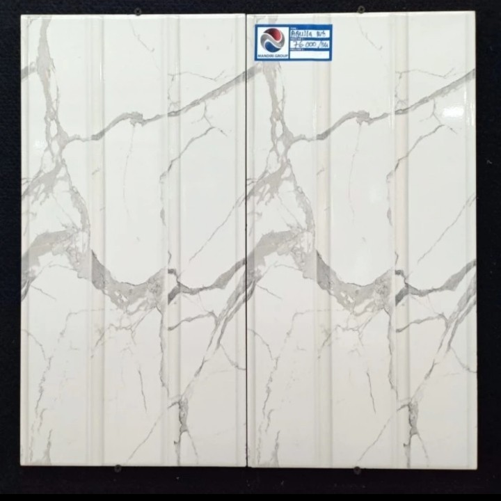 kramik dinding 25x50 Uno Aquila white