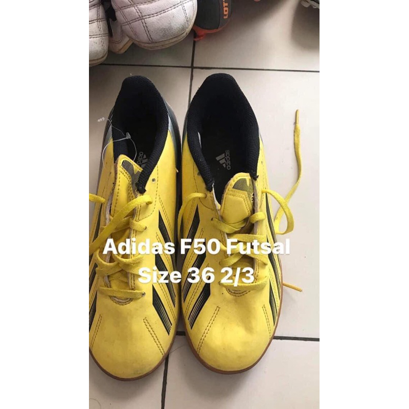 sepatu futsal F50 anak