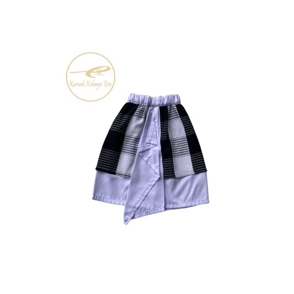 Saput Bayi pakaian adat bali