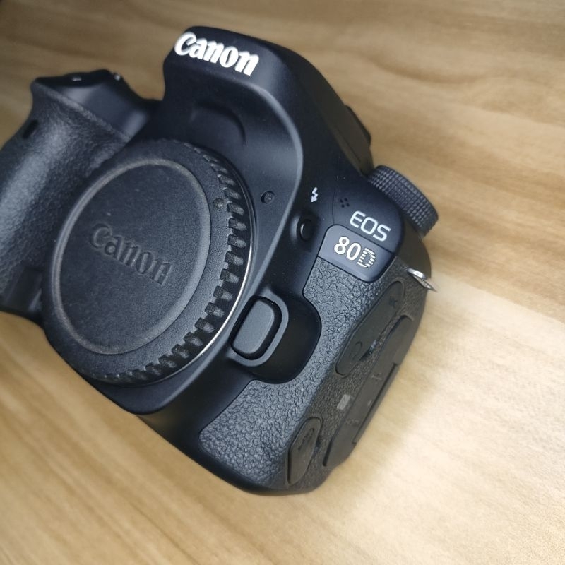 CANON DSLR 80D BODY ONLY LIKE NEW