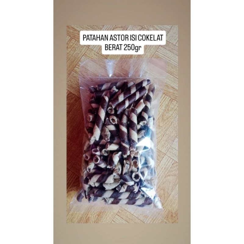 

Patahan Astor Isi Cokelat Berat 250gr &1kg
