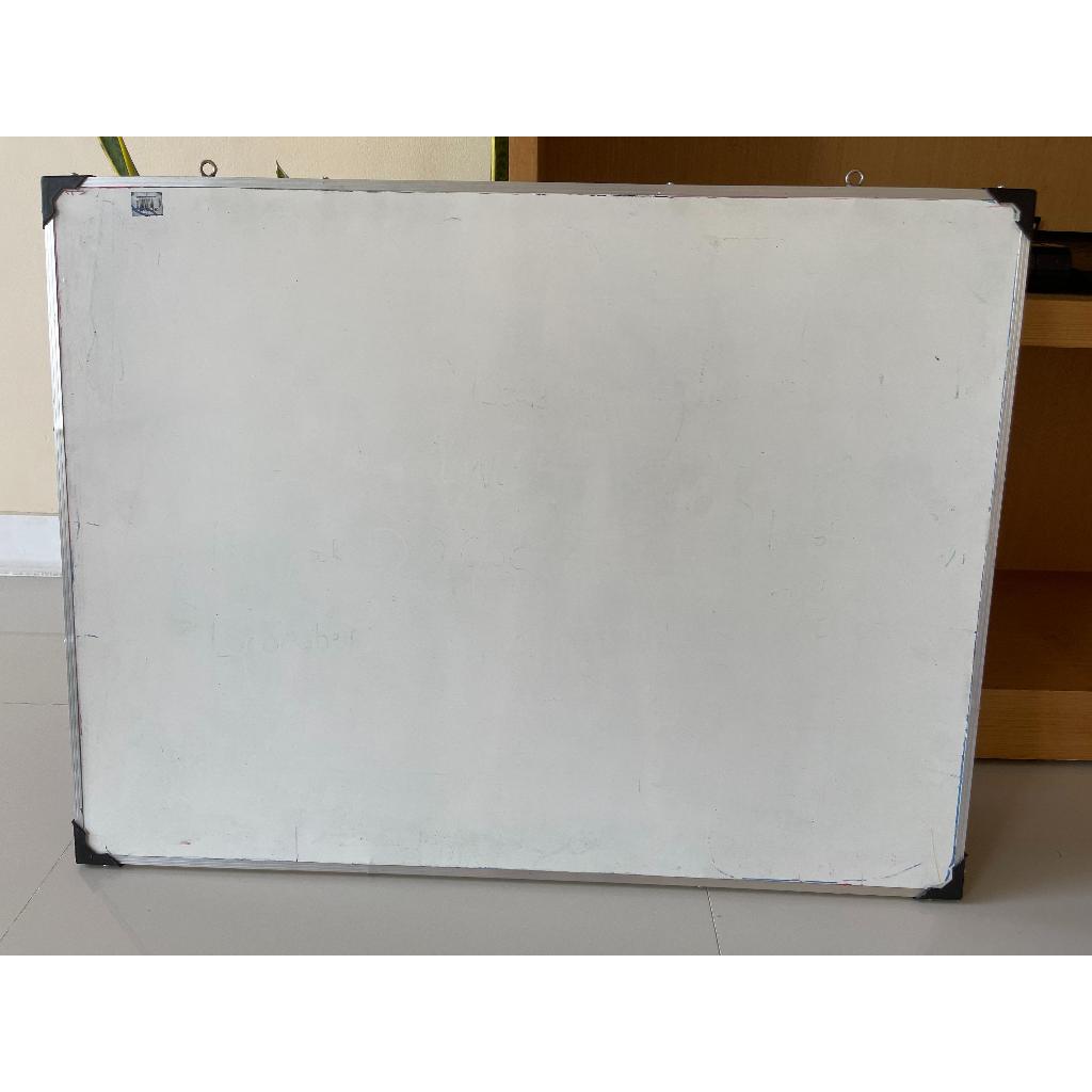 

Whiteboard papan tulis ukuran 61x80 cm