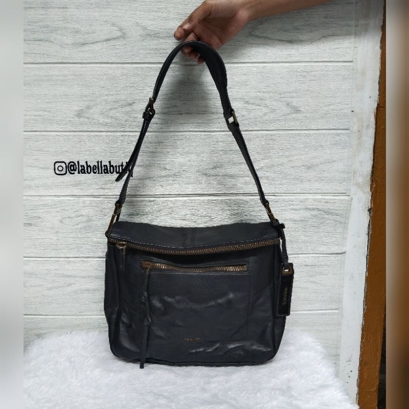Calvin Klein Tas Wanita Preloved