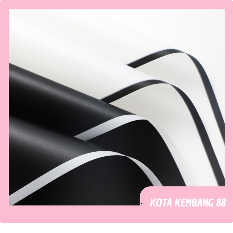 

Kertas Buket Bunga Flower Wrapping Black White Cellophane Paper List Hitam Putih KB06
