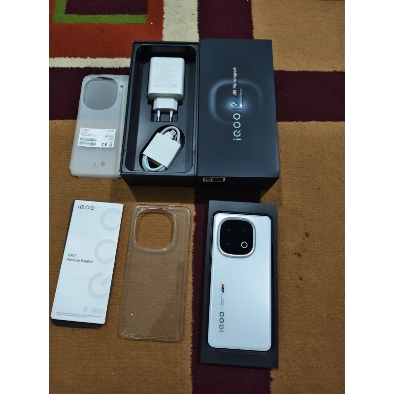 Iqoo 13 12/256 Second Garansi Resmi Indonesia