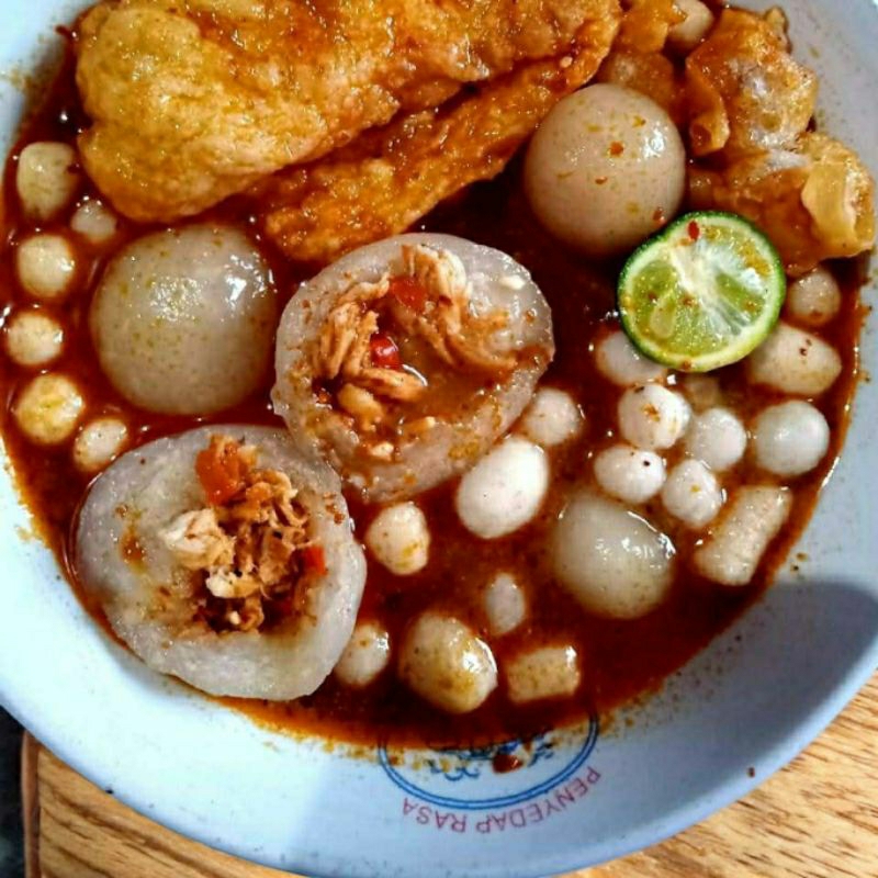 

Baso Aci Ayam Suwir Hot Bolotot 5 Pcs kuah chili oil