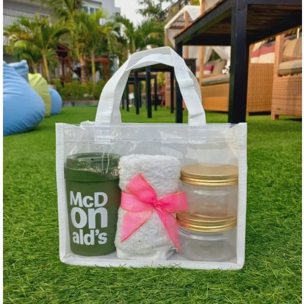 

Tas Mika Souvernir Ulang Tahun (HWRI 20*10*20 Putih)