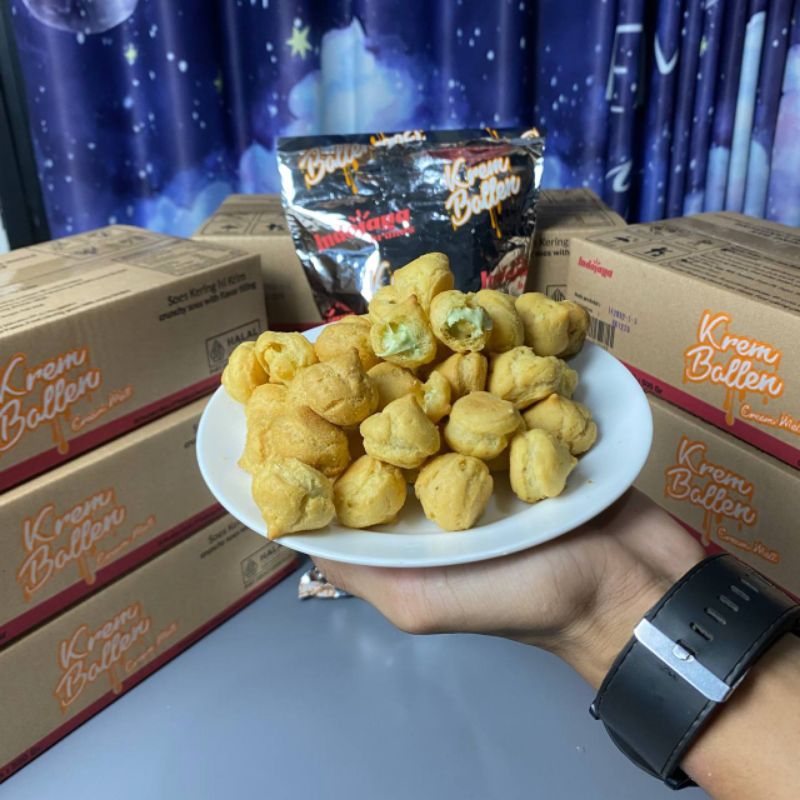 

Kue Soes Sus Kering Premium Isi Krim Cokelat / Es Teler / Klepon 500g Lumer Halal Krem Ballen - Dapur Ayami Shop