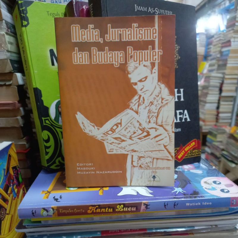 MEDIA.JURNALISME DAN BUDAYA POPULER