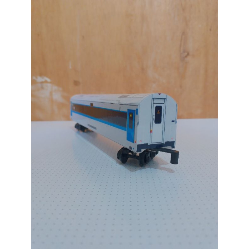 gerbong ekonomi biru