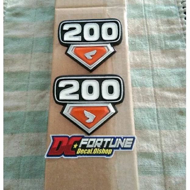 emblem box aki cb 200 logo box aki honda cb 200 twin orange