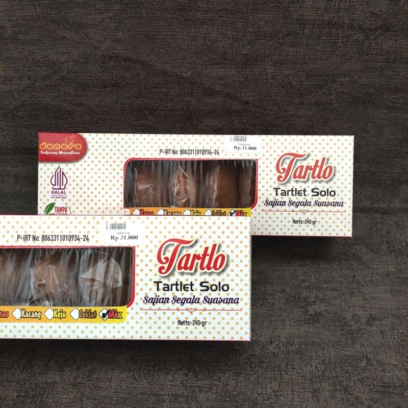 

Tartlo Solo / Kue Tartlo