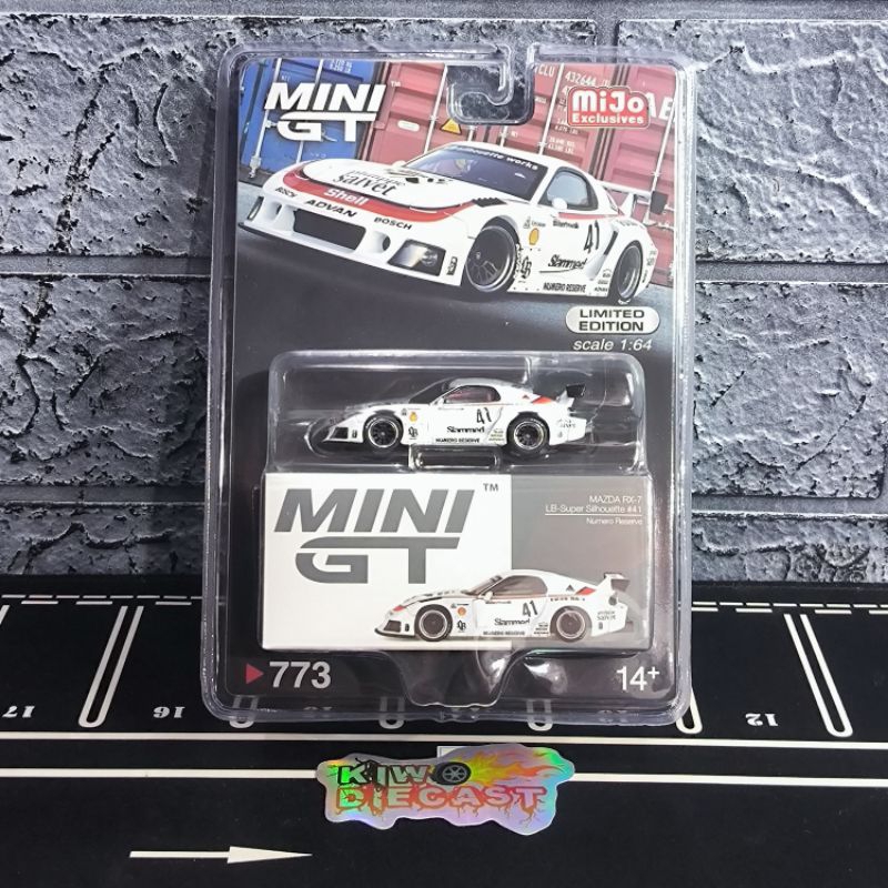 [Mini GT] RX-7 White LBWK