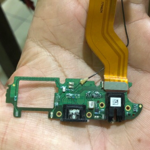 (Ori Copotan) Konektor Cas Board Charger Realme 3 pro
