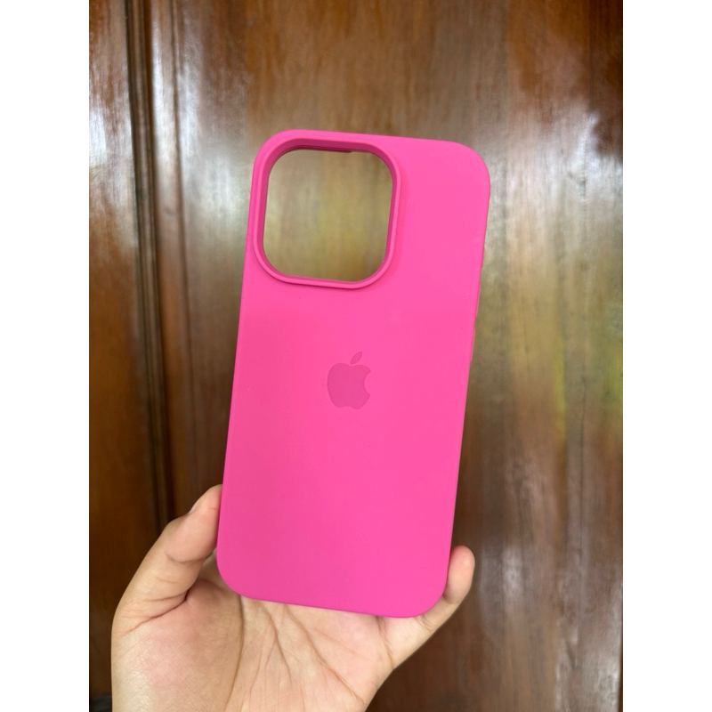 Preloved Case Iphone 15 Pro