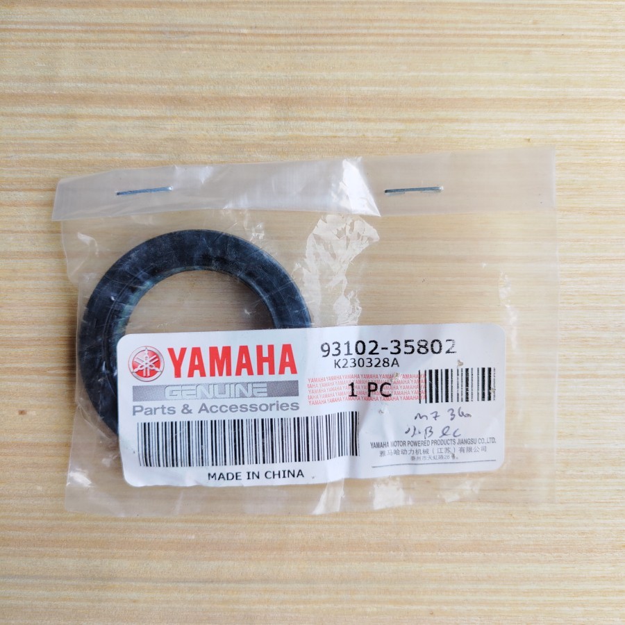 Oli Seal Mesin Bensin Yamaha MZ 360 / Genset Yamaha EF 4000 FW / EF 5200 FW / EF 6600 / EF 7200 Orig