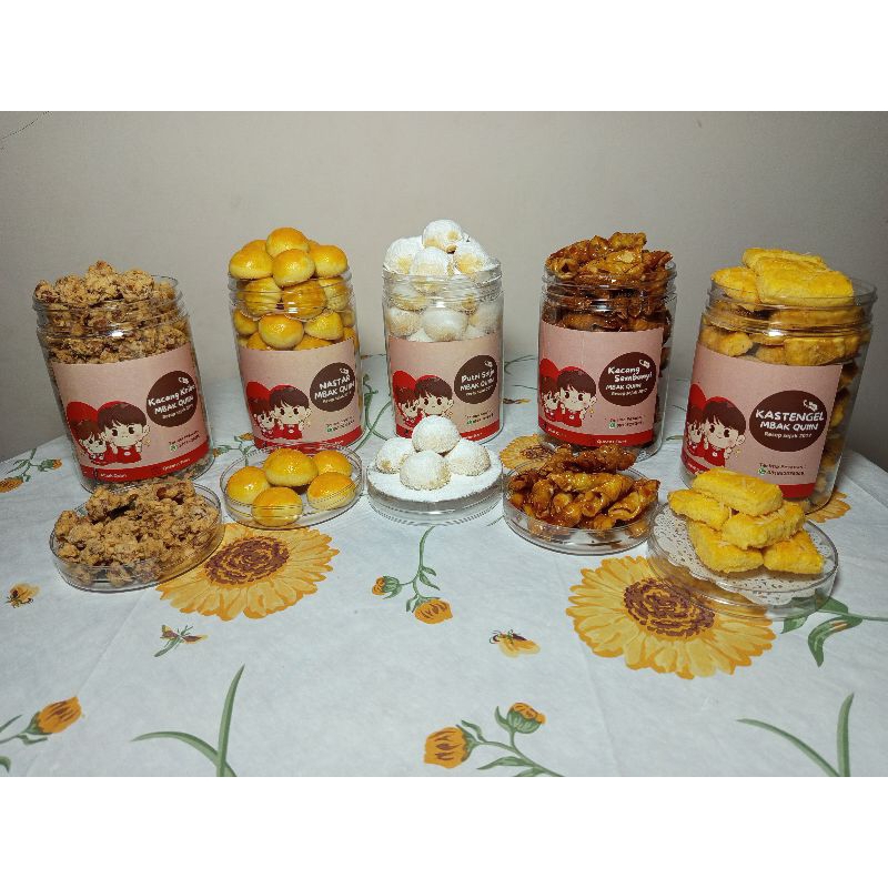 

Nastar, Kastengel, putri salju, kacang kribo, kacang sembunyi _ Paket Bundling beli 1 dapat 5