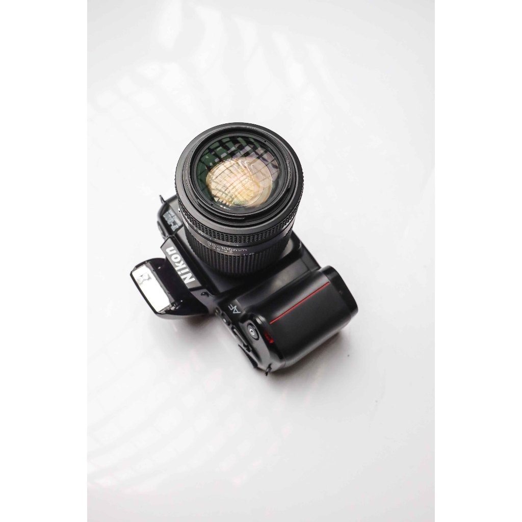 Kamera Analog Nikon F-601 F601 kit 28-105 AF Nikkor Super Mulus Normal