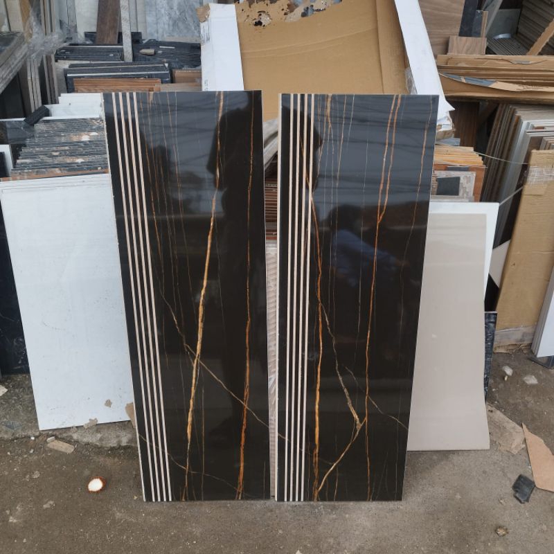 granit tangga Roman Dortensia Nero uk 30×90 uk Maximal