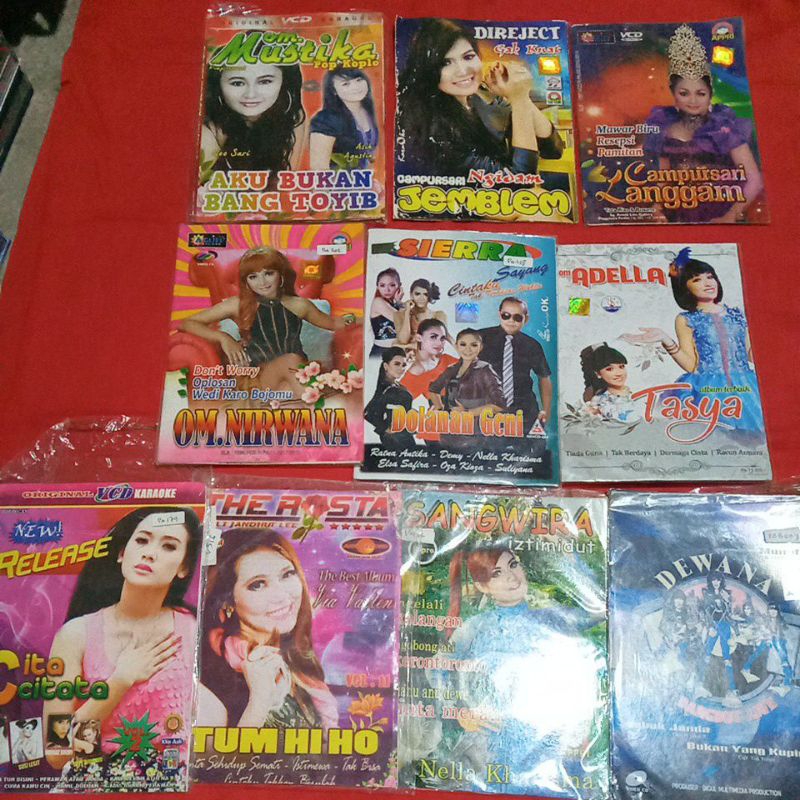 10 VCD DANGDUT: DEWANA, SANGWIRA, THE ROSTA, CITA CITATA, ADELLA, SIERRA, OM NIRWANA, OM MUSTIKA, DI