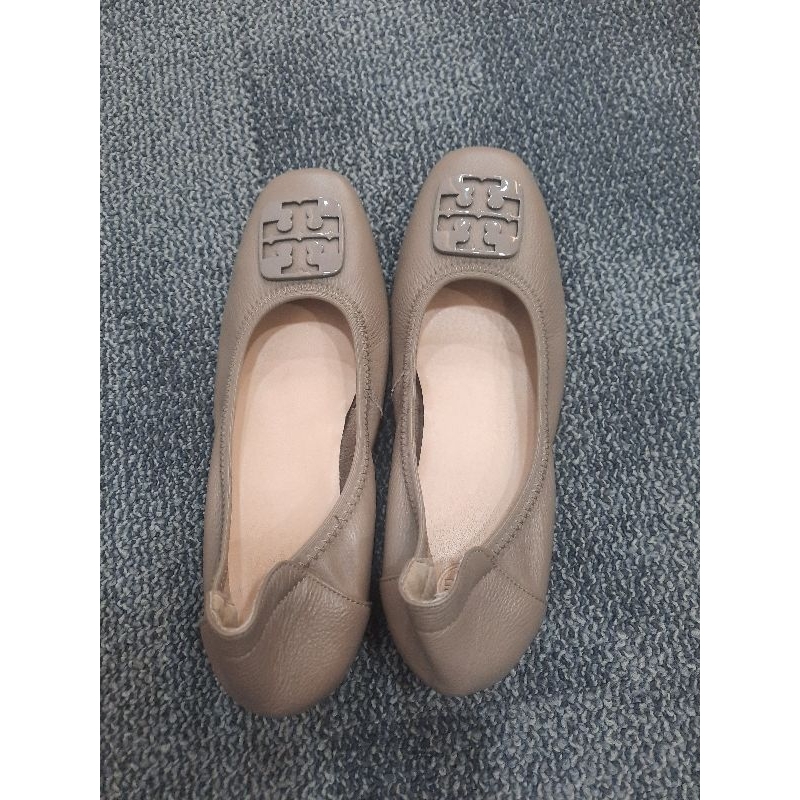 sepatu Tory Burch taupe