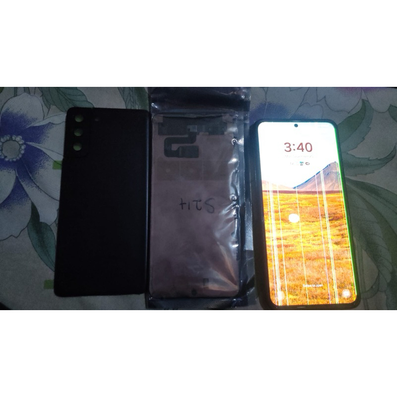 LCD samsung S21+ minus