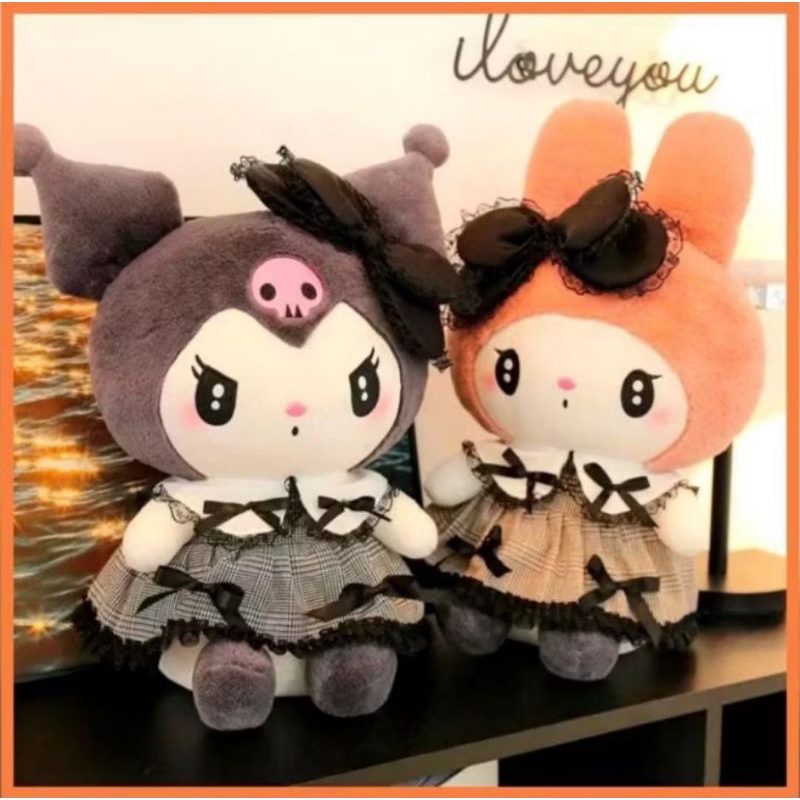 Boneka Kuromi my melodi memakai dress imut cantik menggemaskan. anak-anak pasti suka.