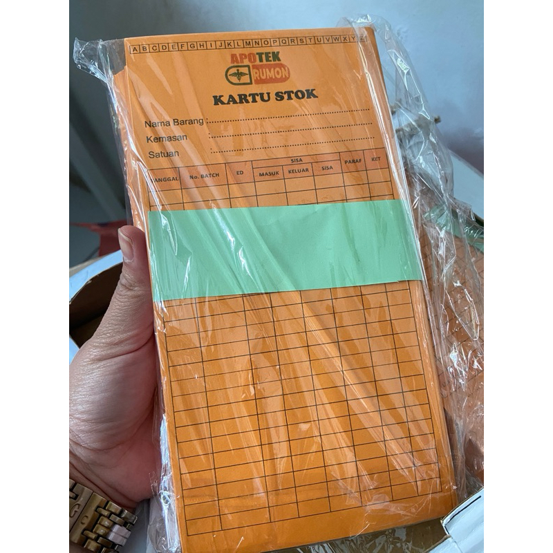 

KARTU STOK OBAT BARANG APOTEK ISI 100Lembar bolak balik