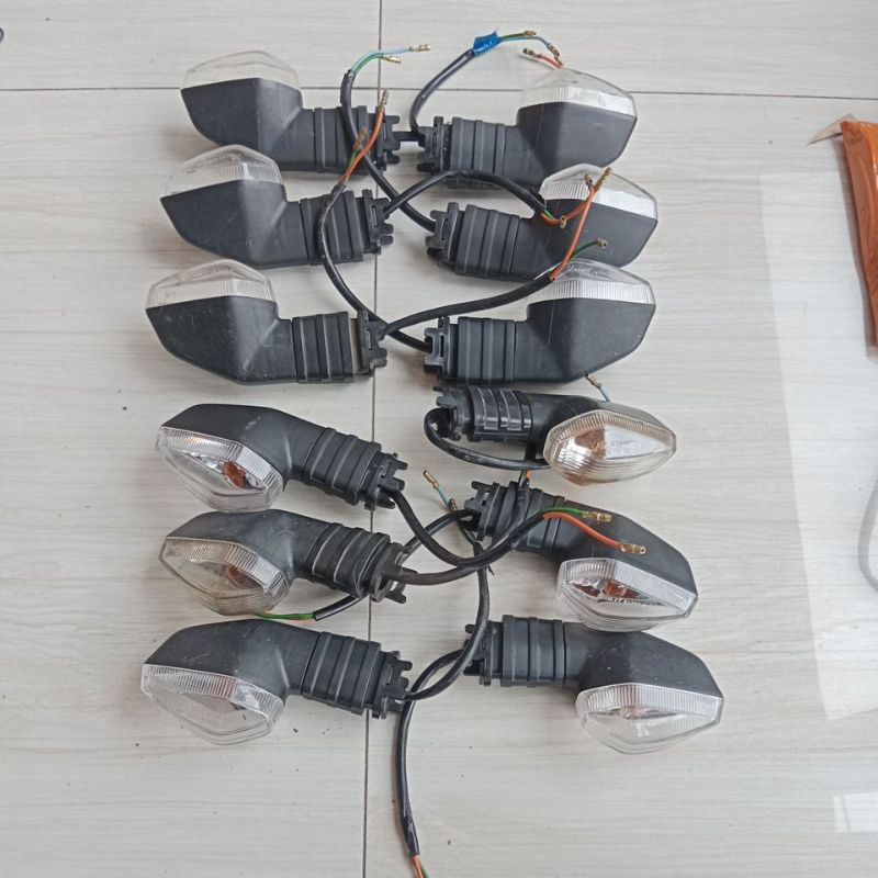 Lampu sein crf 150 original