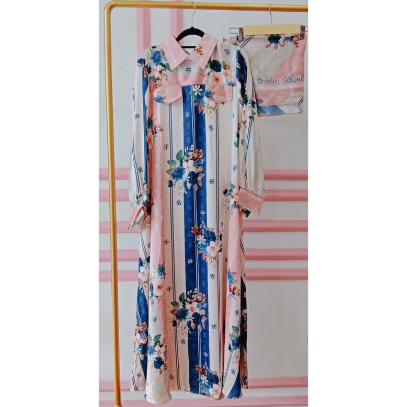 Dress Flower by Shella Saukia