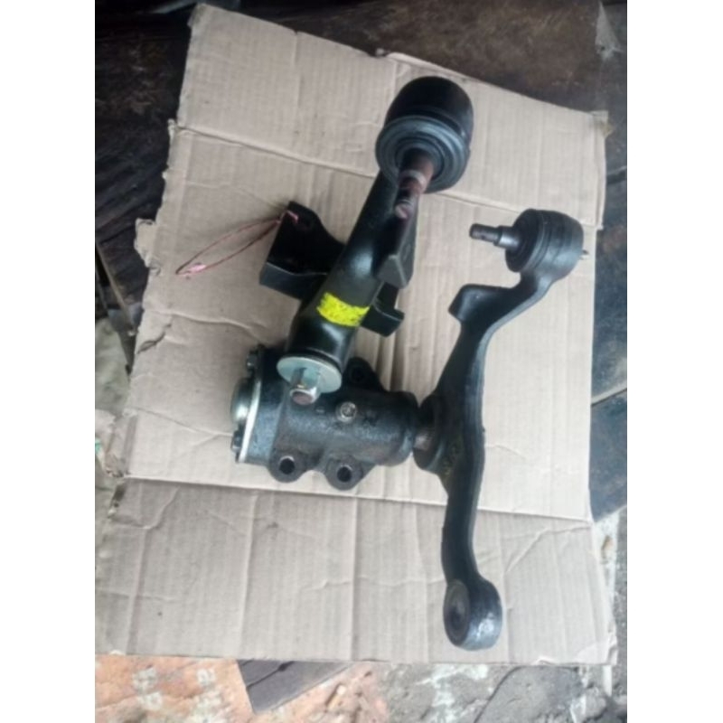 Idle idler arm bellcrank bell crank Mitsubishi L300 solar bensin fullset kanan kiri original