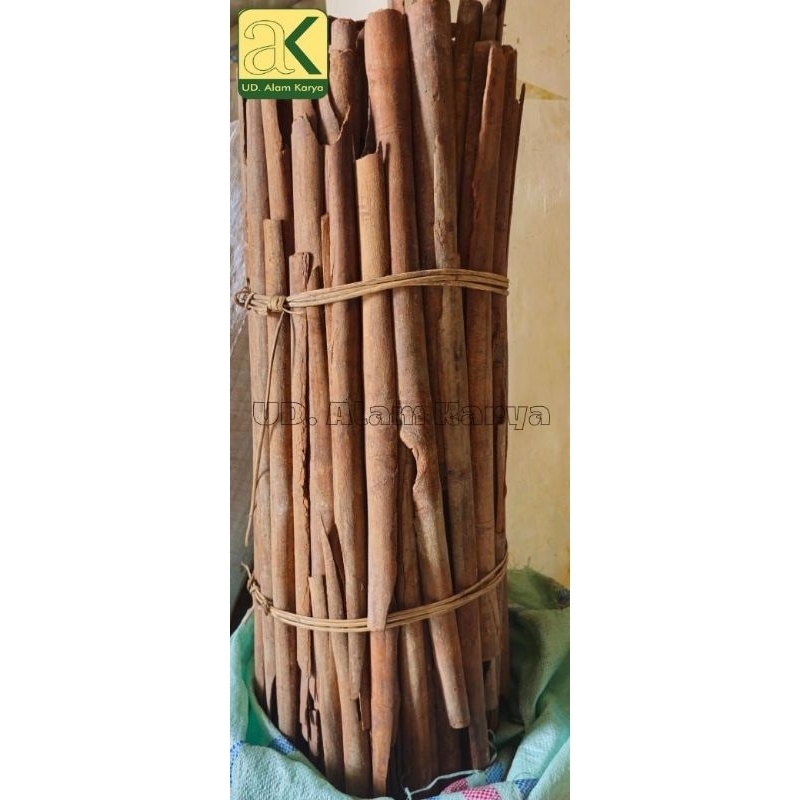 

kulit masoyi / massoia bark / kulit masohi 1000 gr (panjang)