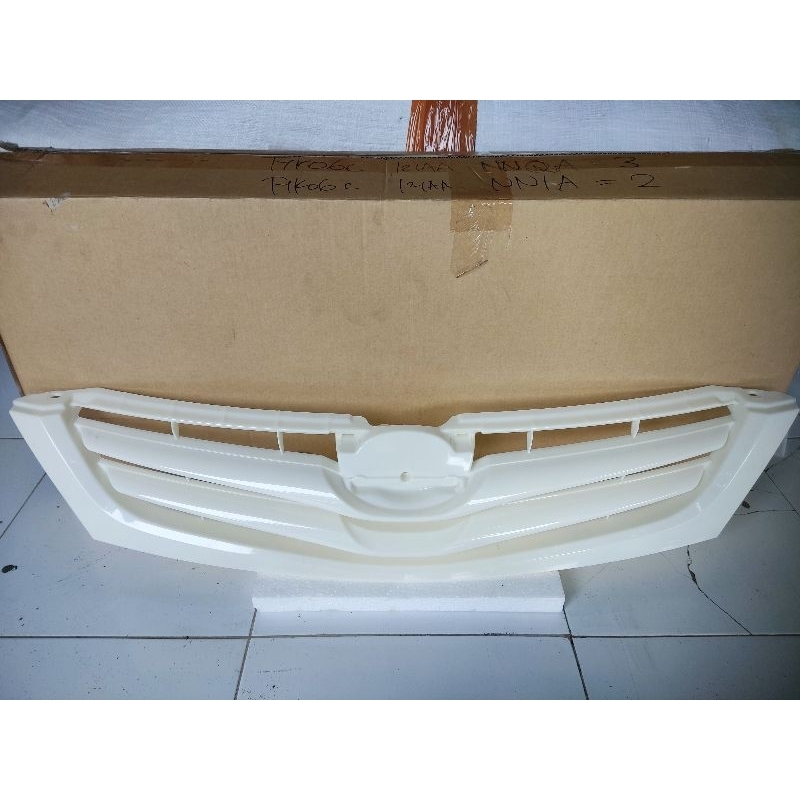 grill innova 2008-2010 polos
