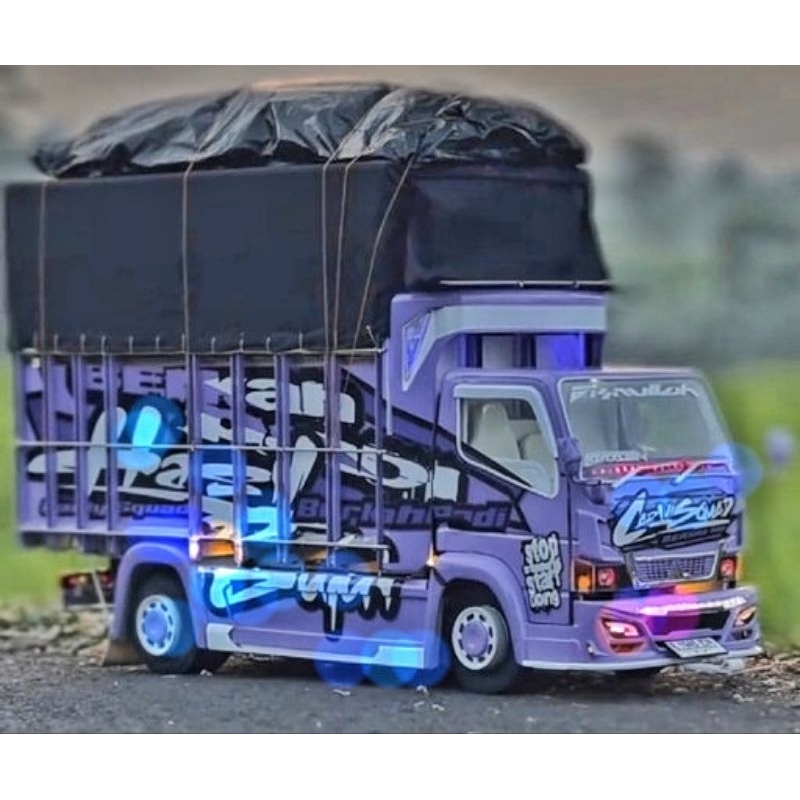Miniatur truk oleng DETAIL FULL LAMPU