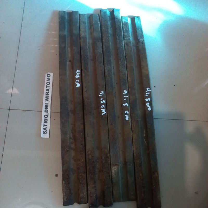 per jeep willys gen 1 panjang 41cm sampai 44cm