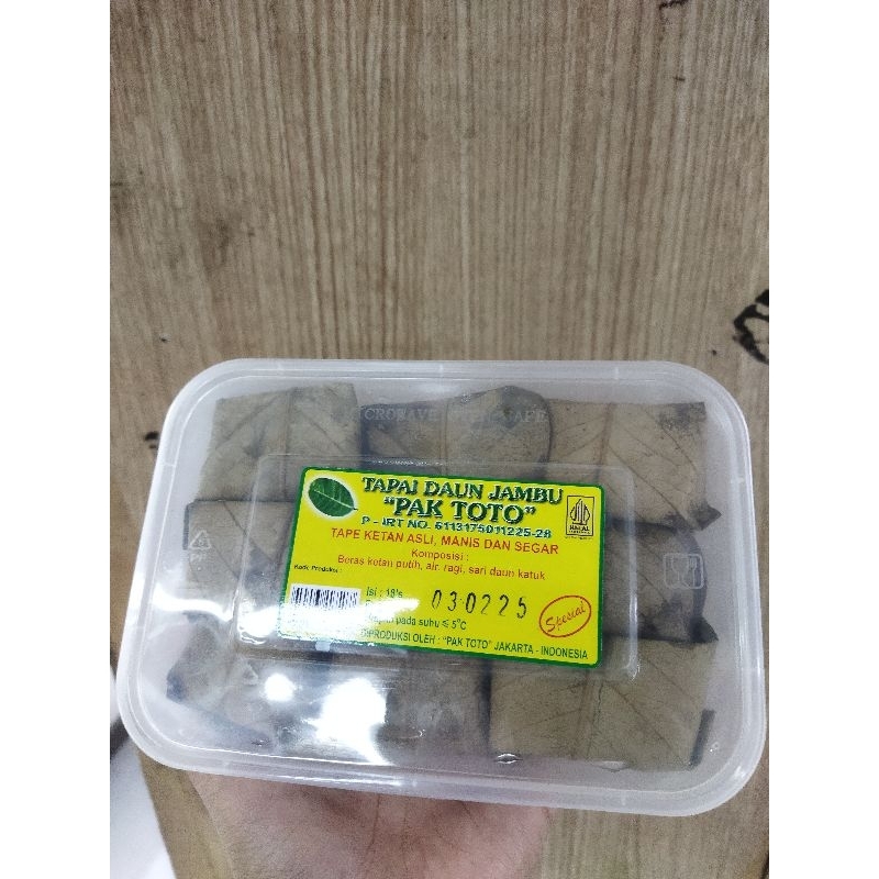 

Tape daun jambu pak toto | tape ketan asli manis dan segar isi 18s