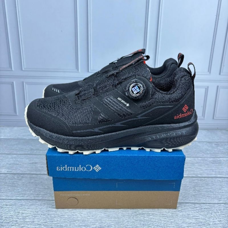 SEPATU COLUMBIA TRAIL BLACK WHITE RED