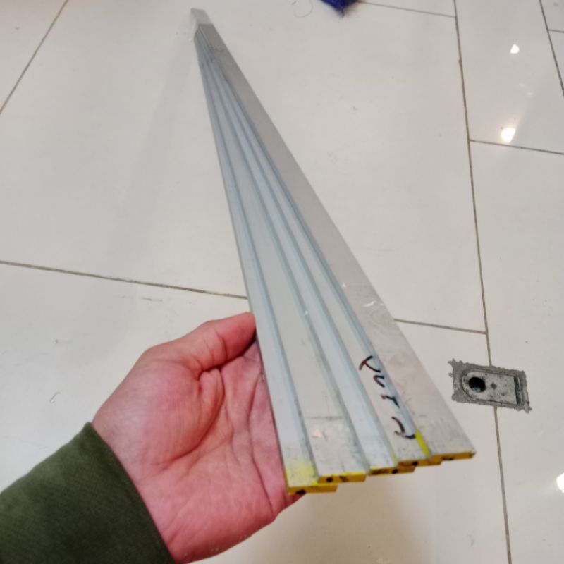 plat strip alumunium 2mm x 20mm x 500mm strip alumunium