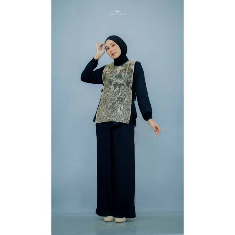 Syakila One Set Alfasa Daily
