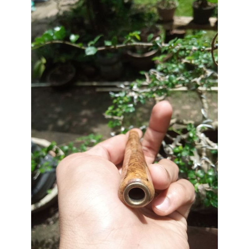 Once/Pipa Rokok Kayu Srikandi