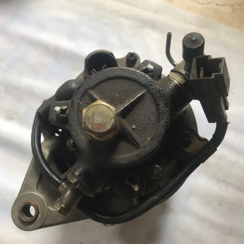 Alternator dinamo charge Isuzu Panther Original