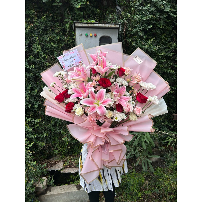 BOUQET BUNGA ASLI/ BUKET BUNGA LILY/ BUKET BUNGA SIZE LARGE/ BUKET BUNGA SURABAYA